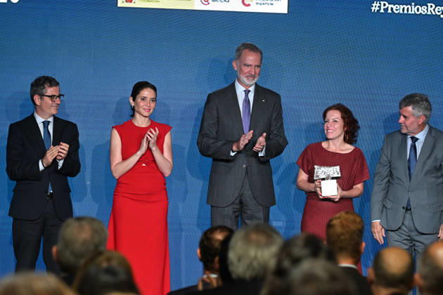 King Felipe IV Presents the 43rd Edition of the 2026 King of Spain International Journalism Awards Félix Bolanos, Isabel Díaz Ayuso, and King Felipe VI alongside the award winners during the awards ceremony for the 2026 King of Spain International Journalism Awards, on June 22, 2026, in Madrid, Spain. These awards are organized by the EFE News Agency and the Spanish Agency for International Development Cooperation (AECID), and since 1983 have recognized journalistic excellence in Ibero-American countries, as well as in those nations with which Spain maintains historical, KING PHILIP VI KING OF SPAIN INTERNATIONAL JOURNALISM AWARDS EFE NEWS AGENCY SPANISH AGENCY FOR INTERNATIONAL DEVELOPMENT COOPERATION José Madrid Madrid, Spain,detected_so Copyright: xJosà xOlivax 7615761