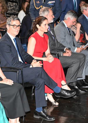 King Felipe IV Presents the 43rd Annual King of Spain International Journalism Awards 2026 Félix Bolanos, Isabel Díaz Ayuso, and King Felipe VI during the awards ceremony for the 2026 King of Spain International Journalism Awards, on June 22, 2026, in Madrid, Spain. These awards are organized by the EFE News Agency and the Spanish Agency for International Development Cooperation (AECID), and since 1983 have recognized journalistic excellence in Ibero-American countries, as well as in those nations with which Spain maintains historical, KING PHILIP VI KING OF SPAIN INTERNATIONAL JOURNALISM AWARDS EFE NEWS AGENCY SPANISH AGENCY FOR INTERNATIONAL DEVELOPMENT COOPERATION José Madrid Madrid, Spain,detected_source_language Copyright: xJosà xOlivax 7615694