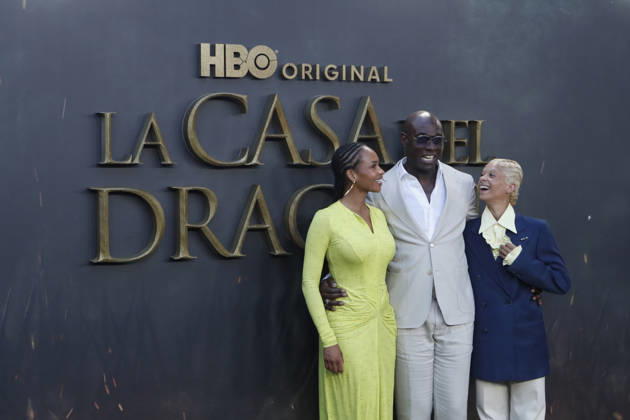 June 22, 2026, Madrid, Madrid, Spain: British actress PHOEBE CAMPBELL (L) who plays Lady Rhaena Targaryen, British actor STEVE TOUSSAINT (C) who plays Lord Corlys Velaryon and British actress BETHANY ANTONIA (R) who plays Lady Baela Targaryen pose together on the red carpet during the special screening event for the first episode of season three of the HBO series House of the Dragon . The premiere was held at the Terraza del Campo del Moro in Madrid. The highly anticipated fantasy series is based on George R R Martins book Fire and Blood and explores the epic history of House Targaryen set two hundred years before the events of Game of Thrones Madrid Spain  - ZUMAo127 20260622_zep_o127_166 Copyright: xHugoxOrtunox