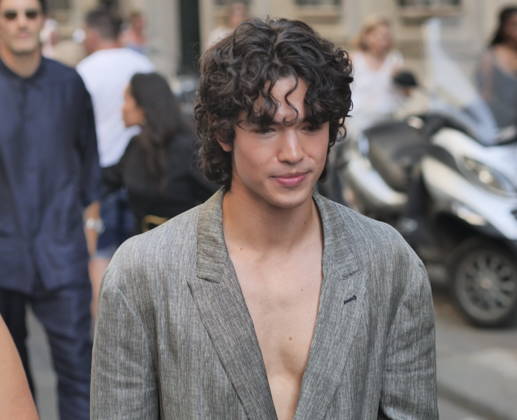 IPA85951747 - Milan, Milan Men s Fashion Week: Spring Summer 2026 2027 - Men s Fashion, Spring Summer 2026 — Armani fashion show; pictured: Conan Gray  Copyright: xLucaxPontix xLucaPonti IpaAgencyx 85951747