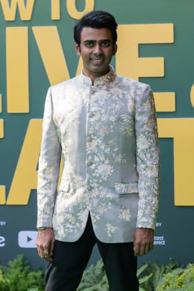 How To Live On Earth World Premiere in London LONDON, UNITED KINGDOM - JUNE 22: Akash Mehta attends the world premiere of How To Live On Earth at Odeon Luxe Leicester Square in London, United Kingdom on June 22, 2026. Wiktor Szymanowicz Anadolu London United Kingdom. Editorial use only. Please get in touch for any other usage.  Copyright: x2026xAnadoluxWiktorxSzymanowiczx