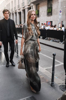 IPA85954314 - Milan, Milan Fashion Week Menswear Spring Summer 2027 - Men s Fashion, Spring Summer 2027 - Giorgio Armani Fashion Show - Guests arriving. Pictured: Laila Hasanovic (model, girlfriend of tennis player Jannik Sinner)  Copyright: xAlessandroxBremecx xx 85954314