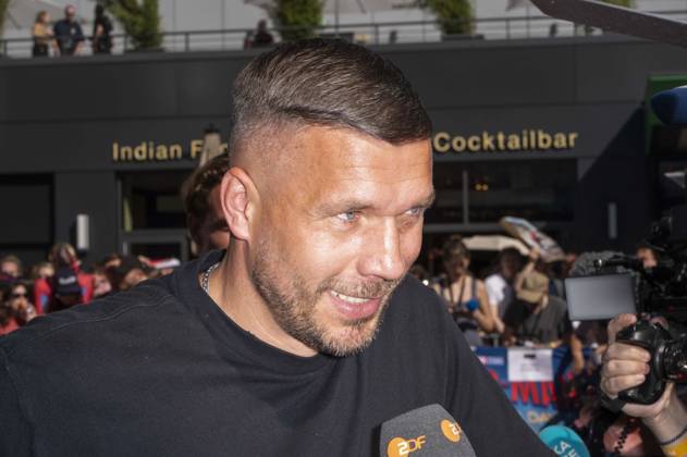 ABB SPIDERMANN- Lukas Podolski zu Gast auf dem schwarzen Teppich beim German Fan Event for Spider-Man Brand New Day am Uber Platz am 22.96.2026 in Berlin Berlin Deutschland