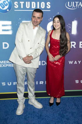 David Krumholtz und Eve Ridley bei der Weltpremiere des Kinofilms Supergirl an der Brooklyn Academy of Music. New York, 22.06.2026
