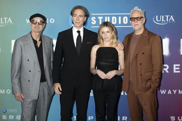 Craig Gillespie, Peter Safran, Milly Alcock und James Gunn bei der Weltpremiere des Kinofilms Supergirl an der Brooklyn Academy of Music. New York, 22.06.2026