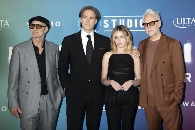 Craig Gillespie, Peter Safran, Milly Alcock und James Gunn bei der Weltpremiere des Kinofilms Supergirl an der Brooklyn Academy of Music. New York, 22.06.2026