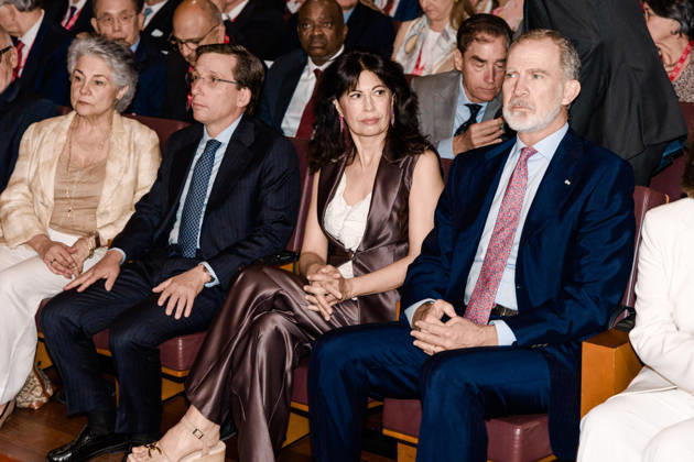 The King Presides Over the Club de Madrid’s Annual Policy Dialogue i d The mayor of Madrid, José Luis Martínez Almeida, the Minister of Equality, Ana Redondo, and King Felipe VI during the Club de Madrid’s 2026 Annual Policy Dialogue at the Palacio de Cibeles, on June 23, 2026, in Madrid, Spain. King Felipe VI presides over the Club of Madrid’s Annual Policy Dialogue on governance and the provision of global public goods in a fragmented world, coinciding with the 25th anniversary of the organization’s founding conference. The event brings together former democratic heads of state and government, experts, and influential stakeholders to address some of the most pressing challenges facing democracy and international cooperation. JUNE 23, 202 Copyright: xCarlosxLujanx 7616530