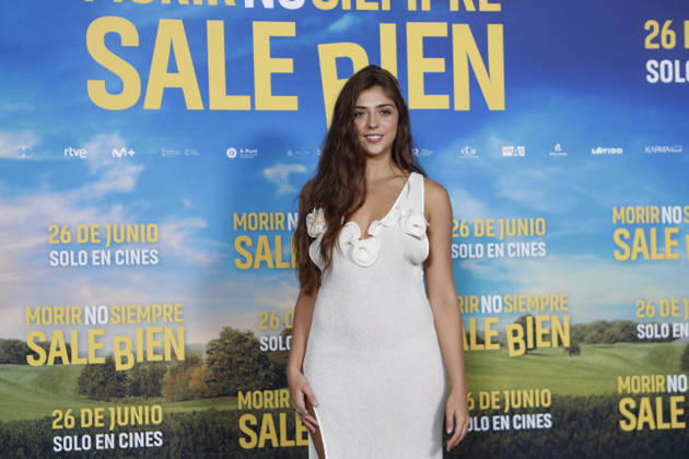 June 23, 2026, Madrid, Madrid, Spain: Spanish actress CARMEN ARRUFAT poses for the media during the photocall for the presentation of the movie Morir no siempre sale bien held at Leclab Madrid. Directed by Claudia Pinto the black comedy film tells the story of two families from different social backgrounds forced to interact after the kidnapping of a corpse. The cinematic project explores social differences through irony and empathy offering a critical portrait of modern society. Madrid Spain  - ZUMAo127 20260623_zep_o127_008 Copyright: xHugoxOrtunox