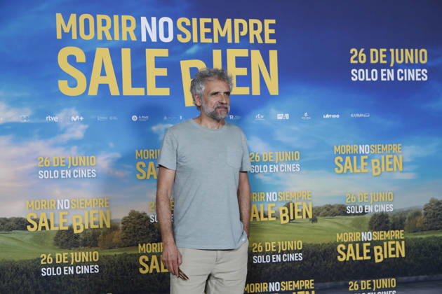 June 23, 2026, Madrid, Madrid, Spain: Spanish actor PAU DURA poses for the media during the photocall for the presentation of the movie Morir no siempre sale bien held at Leclab Madrid. Directed by Claudia Pinto the black comedy film tells the story of two families from different social backgrounds forced to interact after the kidnapping of a corpse. The cinematic project explores social differences through irony and empathy offering a critical portrait of modern society. Madrid Spain - ZUMAo127 20260623_zep_o127_029 Copyright: xHugoxOrtunox