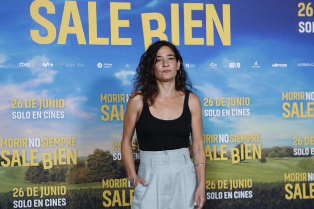 June 23, 2026, Madrid, Madrid, Spain: Spanish actress TAMARA CASELLAS poses for the media during the photocall for the presentation of the movie Morir no siempre sale bien held at Leclab Madrid. Directed by Claudia Pinto the black comedy film tells the story of two families from different social backgrounds forced to interact after the kidnapping of a corpse. The cinematic project explores social differences through irony and empathy offering a critical portrait of modern society. Madrid Spain - ZUMAo127 20260623_zep_o127_031 Copyright: xHugoxOrtunox
