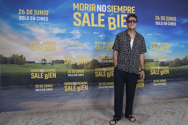 June 23, 2026, Madrid, Madrid, Spain: Spanish actor JUAN CARLOS VELLIDO poses for the media during the photocall for the presentation of the movie Morir no siempre sale bien held at Leclab Madrid. Directed by Claudia Pinto the black comedy film tells the story of two families from different social backgrounds forced to interact after the kidnapping of a corpse. The cinematic project explores social differences through irony and empathy offering a critical portrait of modern society. Madrid Spain  - ZUMAo127 20260623_zep_o127_054 Copyright: xHugoxOrtunox