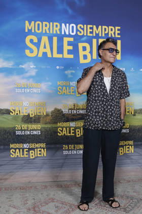 June 23, 2026, Madrid, Madrid, Spain: Spanish actor JUAN CARLOS VELLIDO poses for the media during the photocall for the presentation of the movie Morir no siempre sale bien held at Leclab Madrid. Directed by Claudia Pinto the black comedy film tells the story of two families from different social backgrounds forced to interact after the kidnapping of a corpse. The cinematic project explores social differences through irony and empathy offering a critical portrait of modern society. Madrid Spain  - ZUMAo127 20260623_zep_o127_062 Copyright: xHugoxOrtunox