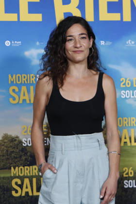 June 23, 2026, Madrid, Madrid, Spain: Spanish actress TAMARA CASELLAS poses for the media during the photocall for the presentation of the movie Morir no siempre sale bien held at Leclab Madrid. Directed by Claudia Pinto the black comedy film tells the story of two families from different social backgrounds forced to interact after the kidnapping of a corpse. The cinematic project explores social differences through irony and empathy offering a critical portrait of modern society. Madrid Spain  - ZUMAo127 20260623_zep_o127_046 Copyright: xHugoxOrtunox