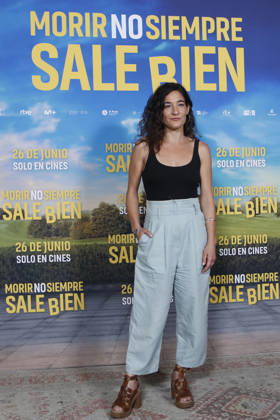 June 23, 2026, Madrid, Madrid, Spain: Spanish actress TAMARA CASELLAS poses for the media during the photocall for the presentation of the movie Morir no siempre sale bien held at Leclab Madrid. Directed by Claudia Pinto the black comedy film tells the story of two families from different social backgrounds forced to interact after the kidnapping of a corpse. The cinematic project explores social differences through irony and empathy offering a critical portrait of modern society. Madrid Spain  - ZUMAo127 20260623_zep_o127_049 Copyright: xHugoxOrtunox