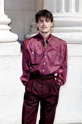 Julien De Saint Jean arrives at the Saint Laurent Ready-to-Wear Men’s Spring Summer 2027 fashion show during Paris Fashion Week at the Bourse de Commerce Pinault Collection in Paris, France, on June 23, 2026. Olivier Borde, Bestimage. Celebrities await the Saint Laurent Men’s Spring Summer 2027 show as part of Paris Fashion Week on June 23, 2026, in Paris, France. Paris, France,detected_source_language  Copyright: xOLIVIERxBORDEx xBESTIMAGExOLIVIERxBORDEx xBESTIMAGEx