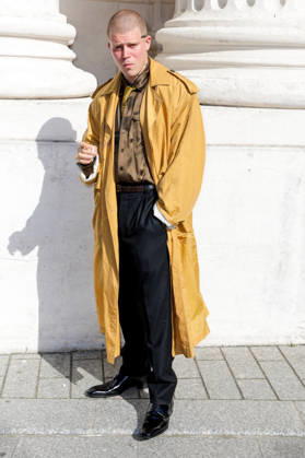 Yung Lean arrives at the second Saint Laurent Ready-to-Wear Men’s Spring Summer 2027 fashion show during Paris Fashion Week at the Bourse de Commerce Pinault Collection in Paris, France, on June 23, 2026. Olivier Borde, Bestimage. Celebrities await the Saint Laurent Men’s Spring Summer 2027 show as part of Paris Fashion Week on June 23, 2026, in Paris, France. Paris, France,detected_source_language  Copyright: xOLIVIERxBORDEx xBESTIMAGExOLIVIERxBORDEx xBESTIMAGEx
