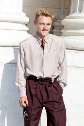 Ben Hardy at the end of the second Saint Laurent Ready-to-Wear Men’s Spring Summer 2027 fashion show during Paris Fashion Week at the Bourse de Commerce Pinault Collection in Paris, France, on June 23, 2026. Olivier Borde, Bestimage. Celebrities await the Saint Laurent Men’s Spring Summer 2027 show as part of Paris Fashion Week on June 23, 2026, in Paris, France. Paris, France,detected_source_language  Copyright: xOLIVIERxBORDEx xBESTIMAGExOLIVIERxBORDEx xBESTIMAGEx