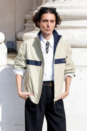 Sofia Malamute at the end of the second Saint Laurent Ready-to-Wear Men’s Spring Summer 2027 fashion show during Paris Fashion Week at the Bourse de Commerce Pinault Collection in Paris, France, on June 23, 2026. Olivier Borde, Bestimage. Celebrities await the Saint Laurent Men’s Spring Summer 2027 show as part of Paris Fashion Week on June 23, 2026, in Paris, France. Paris, France,detected_source_language  Copyright: xOLIVIERxBORDEx xBESTIMAGExOLIVIERxBORDEx xBESTIMAGEx