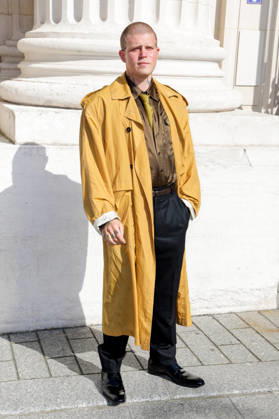 Yung Lean arrives at the second Saint Laurent Ready-to-Wear Men’s Spring Summer 2027 fashion show during Paris Fashion Week at the Bourse de Commerce Pinault Collection in Paris, France, on June 23, 2026. Olivier Borde, Bestimage. Celebrities await the Saint Laurent Men’s Spring Summer 2027 show as part of Paris Fashion Week on June 23, 2026, in Paris, France. Paris, France,detected_source_language  Copyright: xOLIVIERxBORDEx xBESTIMAGExOLIVIERxBORDEx xBESTIMAGEx