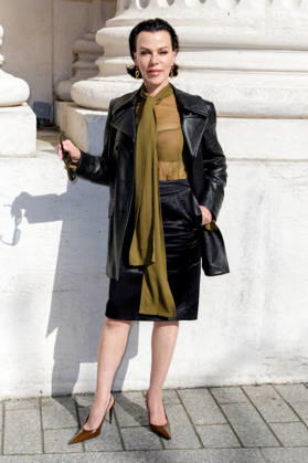 Debi Mazar arrives at the second Saint Laurent Ready-to-Wear Men’s Spring Summer 2027 fashion show during Paris Fashion Week at the Bourse de Commerce Pinault Collection in Paris, France, on June 23, 2026. Olivier Borde, Bestimage. Celebrities await the Saint Laurent Men’s Spring Summer 2027 show as part of Paris Fashion Week on June 23, 2026, in Paris, France. Paris, France,detected_source_language  Copyright: xOLIVIERxBORDEx xBESTIMAGExOLIVIERxBORDEx xBESTIMAGEx