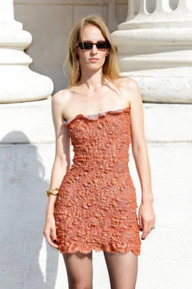 Petra Collins at the end of the second Saint Laurent Ready-to-Wear Mens Spring Summer 2027 fashion show during Paris Fashion Week at the Bourse de Commerce Pinault Collection in Paris, France, on June 23, 2026. Olivier Borde Bestimage Celebrities await the Saint Laurent Men’s Spring Summer 2027 show as part of Paris Fashion Week on June 23, 2026, in Paris, France. Paris, France,detected_source_language  Copyright: xOLIVIERxBORDEx xBESTIMAGExOLIVIERxBORDEx xBESTIMAGEx