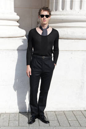 Felix Kammerer at the end of the second Saint Laurent Ready-to-Wear Men’s Spring Summer 2027 fashion show during Paris Fashion Week at the Bourse de Commerce Pinault Collection in Paris, France, on June 23, 2026. Olivier Borde, Bestimage. Celebrities await the Saint Laurent Men’s Spring Summer 2027 show as part of Paris Fashion Week on June 23, 2026, in Paris, France. Paris, France,detected_source_language  Copyright: xOLIVIERxBORDEx xBESTIMAGExOLIVIERxBORDEx xBESTIMAGEx