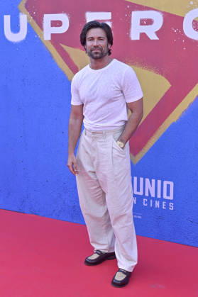 June 23, 2026, Madrid, Madrid, Spain: Carlos Alcuson ( CHARES ) attend the photocall for the special screening of the movie Ã¢â‚¬oe SUPERGIRL Ã¢â‚¬Â at the Gran Teatro CaixaBank ProÂ­ncipe PoÂ­o on June 23, 2026, in Madrid, Spain. Madrid Spain  - ZUMAc312 20260623_zsp_c312_002 Copyright: xOscarxManuelxSanchezx