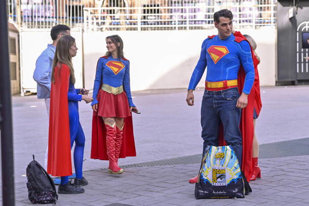 June 23, 2026, Madrid, Madrid, Spain: Fans attend the photocall for the special screening of the movie Ã¢â‚¬oe SUPERGIRL Ã¢â‚¬Â at the Gran Teatro CaixaBank ProÂ­ncipe PoÂ­o on June 23, 2026, in Madrid, Spain. Madrid Spain  - ZUMAc312 20260623_zsp_c312_031 Copyright: xOscarxManuelxSanchezx