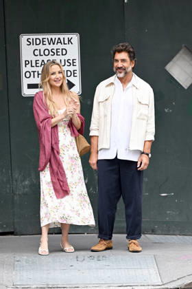 Kate Hudson and Javier Bardem spotted filming Amazon MGM Studios romantic comedy Hello & Paris in New York City Featuring: Kate Hudson, Javier Bardem Where: New York City, New York, United States When: 23 Jun 2026 Credit: Elder Ordonez INSTARimages EDITORIAL USE ONLY. NOT FOR USE BY NEWSPAPERS BASED IN THE UK. Copyright: xx instar55797373