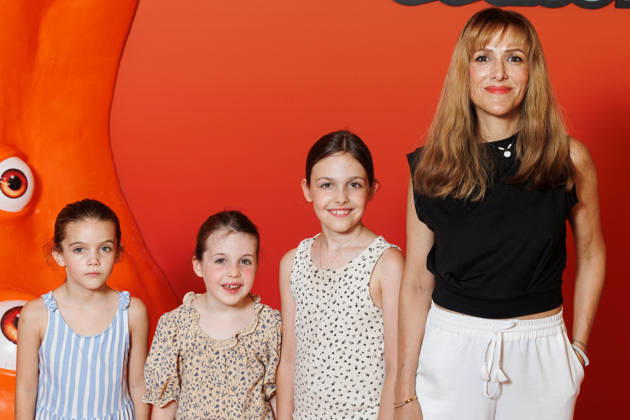 Minions Monsters premiere at the Grand Rex theater; celebrities arrive on the red carpet; Victoria Bedos, her daughter, and guests; 457577; June 23, 2026,detected_source_language  Copyright: xSebastienxFremontx xStarfacex STAR_457577_081