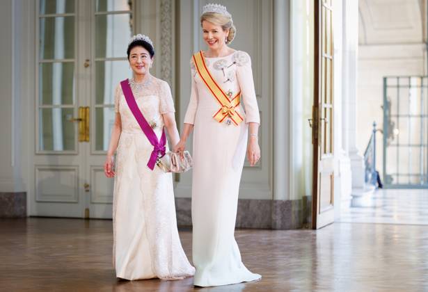 Japanese Empress Masako, Queen Mathilde of Belgium and pictured prior to the state banquet at the Castle of Laeken - Laken, Brussels, during the official state visit of the Japanese Emperor and Empress to Belgium on Tuesday 23 June 2026. The Emperor and Empress of Japan visit Belgium from June 20-25.  BENOITxDOPPAGNE 179026467
