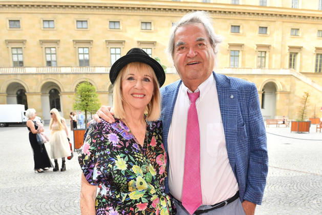 Patricia Riekel und Helmut Markwort beim 25. Friedenspreis des Deutschen Films - Die Bruecke im Cuvillies Theater am 23.06.2026 in Muenchen Patricia Riekel and Helmut Markwort attend the 25th German Film Peace Prize Die Bruecke at the CuvilliÃ s Theatre on June 23, 2026 in in Munich, Germany Die Bruecke Friedenspreis in Muenchen