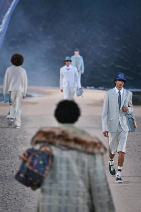 PFW - Louis Vuitton Runway in Paris FA A model walks the runway the Spring Summer 2027 collection by US designer Pharrell Williams for Louis Vuitton during the Paris Fashion Week, on June 23, 2026. Photo by Firas Abdullah ABACAPRESS.COM Paris Ile-de-France France  Copyright: xAbdullahxFiras ABACAx
