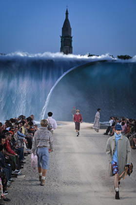 PFW - Louis Vuitton Runway in Paris FA A model walks the runway the Spring Summer 2027 collection by US designer Pharrell Williams for Louis Vuitton during the Paris Fashion Week, on June 23, 2026. Photo by Firas Abdullah ABACAPRESS.COM Paris Ile-de-France France  Copyright: xAbdullahxFiras ABACAx