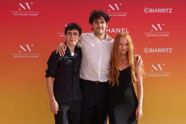 The cast and crew of the film Adieu monde cruel by director Félix de Givry at the Théâtre de la Gare du Midi during the opening ceremony of the 2026 Biarritz International Film Festival Nouvelles Vagues, June 23, 2026  Copyright: xJean-MarcxLhomerx xBestimagexJean-MarcxLhomerx xBestimagex