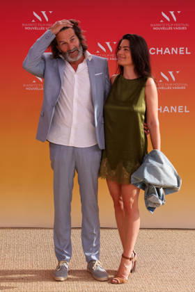 Frédéric Beigbeder and his wife Lara Micheli at the Théâtre de la Gare du Midi during the opening ceremony of the 2026 Biarritz International Film Festival – Nouvelles Vagues, June 23, 2026 Jean Marc Lhomer Bestimage Photocall before the opening ceremony of the Biarritz International Film Festival – Nouvelles Vagues 2026 at the Théâtre de la Gare du Midi in Biarritz on June 23, 2026, Biarritz, France,detected_source_language  Copyright: xJean-MarcxLhomerx xBestimagexJean-MarcxLhomerx xBestimagex