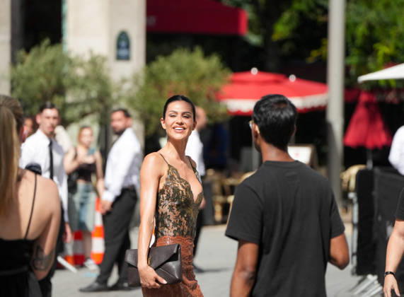 Amelia Gray at the Saint Laurent Mens Spring Summer 2027 fashion show at the Bourse du Commerce in Paris on June 23, 2026. Anne Sophie Guebey, Bestimage. Celebrities at the Saint Laurent Mens Spring Summer 2027 fashion show at the Bourse du Commerce in Paris on June 23, 2026, Paris, France,detected_source_language  Copyright: xAnne-SophiexGuebeyx xBestimagexAnne-SophiexGuebeyx xBestimagex