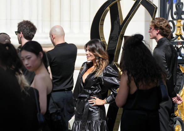 Loren Ridinger at the Saint Laurent Mens Spring Summer 2027 fashion show at the Bourse du Commerce in Paris on June 23, 2026. Anne Sophie Guebey, Bestimage. Celebrities at the Saint Laurent Mens Spring Summer 2027 fashion show at the Bourse du Commerce in Paris on June 23, 2026, Paris, France,detected_source_language  Copyright: xAnne-SophiexGuebeyx xBestimagexAnne-SophiexGuebeyx xBestimagex