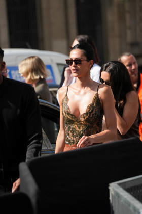 Amelia Gray at the Saint Laurent Mens Spring Summer 2027 fashion show at the Bourse du Commerce in Paris on June 23, 2026. Anne Sophie Guebey, Bestimage. Celebrities at the Saint Laurent Mens Spring Summer 2027 fashion show at the Bourse du Commerce in Paris on June 23, 2026, Paris, France,detected_source_language  Copyright: xAnne-SophiexGuebeyx xBestimagexAnne-SophiexGuebeyx xBestimagex