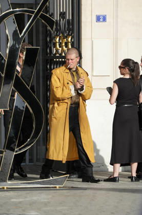 Yung Lean at the Saint Laurent Mens Spring Summer 2027 fashion show at the Bourse du Commerce in Paris on June 23, 2026. Anne Sophie Guebey, Bestimage. Celebrities at the Saint Laurent Mens Spring Summer 2027 fashion show at the Bourse du Commerce in Paris on June 23, 2026, Paris, France,detected_source_language  Copyright: xAnne-SophiexGuebeyx xBestimagexAnne-SophiexGuebeyx xBestimagex
