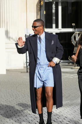 Keith Powers at the Saint Laurent Mens Spring Summer 2027 fashion show at the Bourse du Commerce in Paris on June 23, 2026. Anne Sophie Guebey, Bestimage. Celebrities at the Saint Laurent Mens Spring Summer 2027 fashion show at the Bourse du Commerce in Paris on June 23, 2026, Paris, France,detected_source_language  Copyright: xAnne-SophiexGuebeyx xBestimagexAnne-SophiexGuebeyx xBestimagex