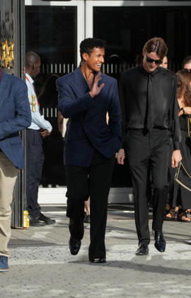 Jaafar Jackson at the Saint Laurent Mens Spring Summer 2027 fashion show at the Bourse du Commerce in Paris on June 23, 2026. Anne Sophie Guebey, Bestimage. Celebrities at the Saint Laurent Mens Spring Summer 2027 fashion show at the Bourse du Commerce in Paris on June 23, 2026, Paris, France,detected_source_language  Copyright: xAnne-SophiexGuebeyx xBestimagexAnne-SophiexGuebeyx xBestimagex