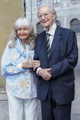 Wilfried Klaus mit Ehefrau Wera Klaus bei der Verleihung vom 25. Friedenspreis des Deutschen Films - Die Brücke 2026 im CuvilliÃ s-Theater. München, 23.06.2026