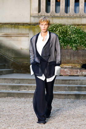 Dior Homme Ready-to-Wear Mens Spring Summer 2027 Fashion Show during Paris Fashion Week, France, on June 24, 2026 Bestimage Runway during the Dior Homme Men’s Spring Summer 2027 fashion show as part of Paris Fashion Week on June 24, 2026 in Paris, France Paris, France,detected_source_language  Copyright: xAgencex xBestimagexAgencex xBestimagex