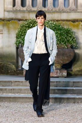 Dior Homme Ready-to-Wear Mens Spring Summer 2027 Fashion Show during Paris Fashion Week, France, on June 24, 2026 Bestimage Runway during the Dior Homme Men’s Spring Summer 2027 fashion show as part of Paris Fashion Week on June 24, 2026 in Paris, France Paris, France,detected_source_language  Copyright: xAgencex xBestimagexAgencex xBestimagex