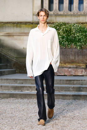Dior Homme Ready-to-Wear Mens Spring Summer 2027 Fashion Show during Paris Fashion Week, France, on June 24, 2026 Bestimage Runway during the Dior Homme Men’s Spring Summer 2027 fashion show as part of Paris Fashion Week on June 24, 2026 in Paris, France Paris, France,detected_source_language  Copyright: xAgencex xBestimagexAgencex xBestimagex