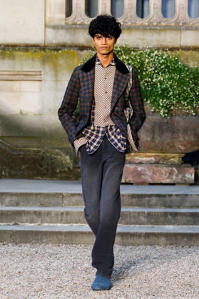 Dior Homme Ready-to-Wear Mens Spring Summer 2027 Fashion Show during Paris Fashion Week, France, on June 24, 2026 Bestimage Runway during the Dior Homme Men’s Spring Summer 2027 fashion show as part of Paris Fashion Week on June 24, 2026 in Paris, France Paris, France,detected_source_language  Copyright: xAgencex xBestimagexAgencex xBestimagex