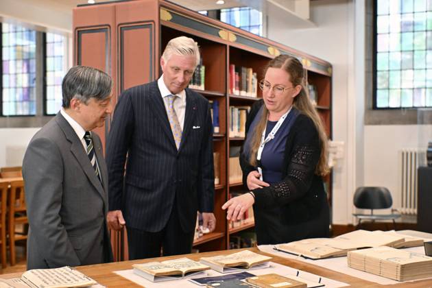 State Visit of the Emperor and the Empress of Japan to Belgium LEUVEN, BELGIUM - JUNE 24 : Emperor Naruhito of Japan and King Philippe - Filip of Belgium pictured during a visit to the East Asian Library at KU Leuven (Catholic University of Leuven) during the state visit of the Emperor and Empress of Japan to Belgium, on June 24, 2026 in Leuven, Belgium, 24 06 2026 Leuven Belgium  Copyright: xBertxVanxDenxBrouckex