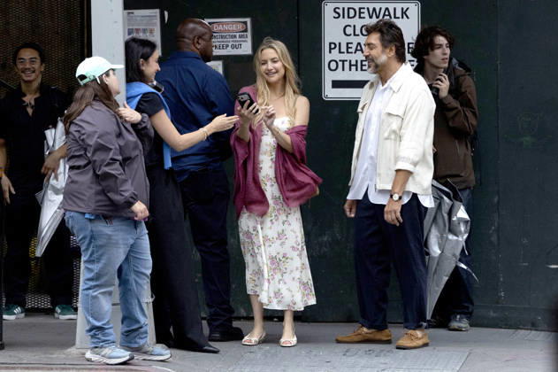 Kate Hudson und Javier Bardem bei den Dreharbeitem zum Kinofilm Hello & Paris in Downtown Manhattan. New York, 23.06.2026