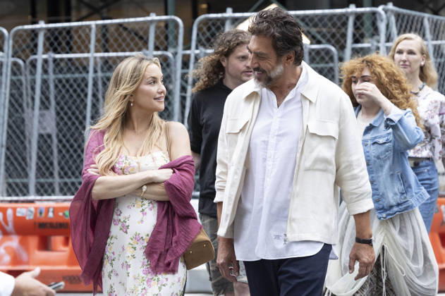 Kate Hudson und Javier Bardem bei den Dreharbeitem zum Kinofilm Hello & Paris in Downtown Manhattan. New York, 23.06.2026
